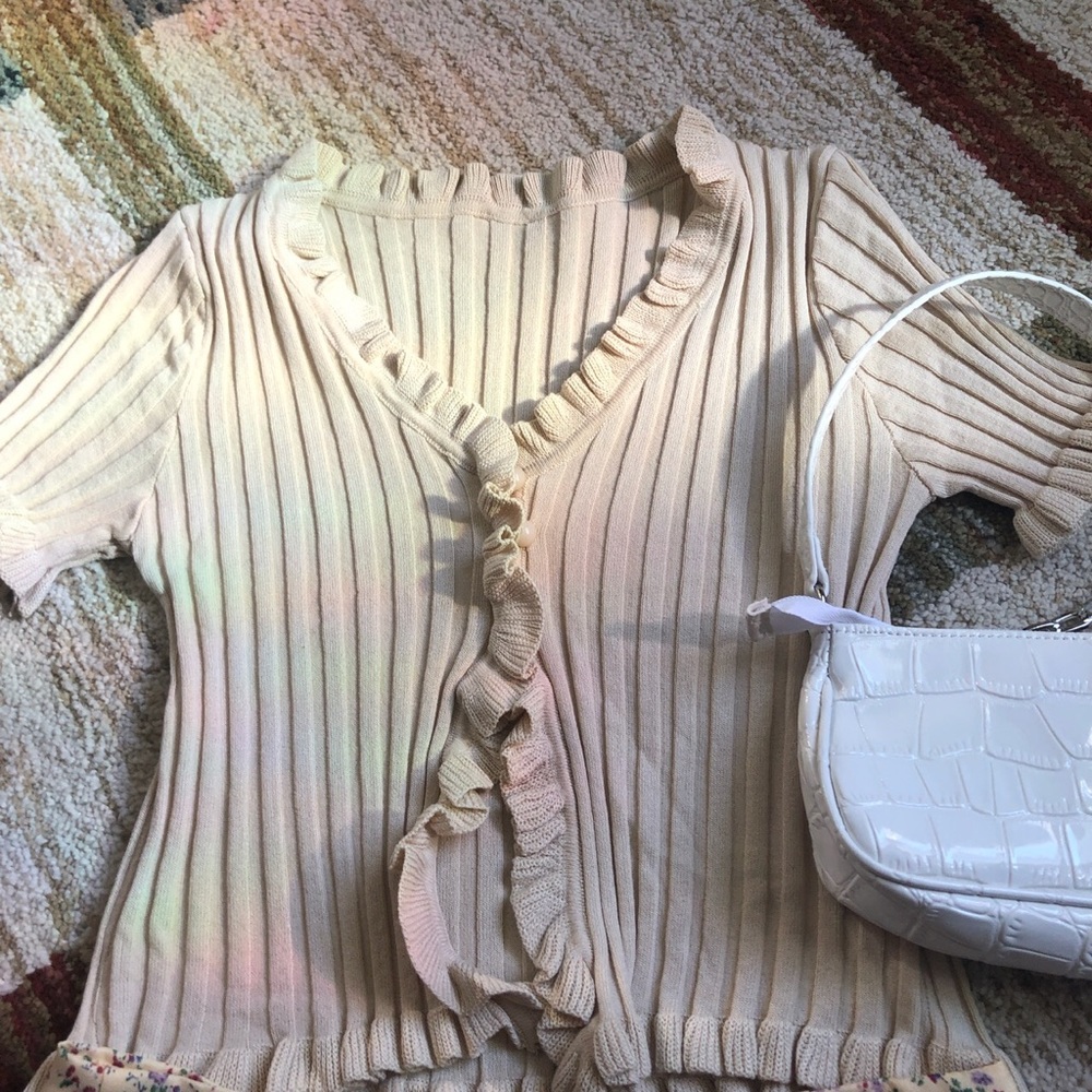 top - Picture 2 of 3